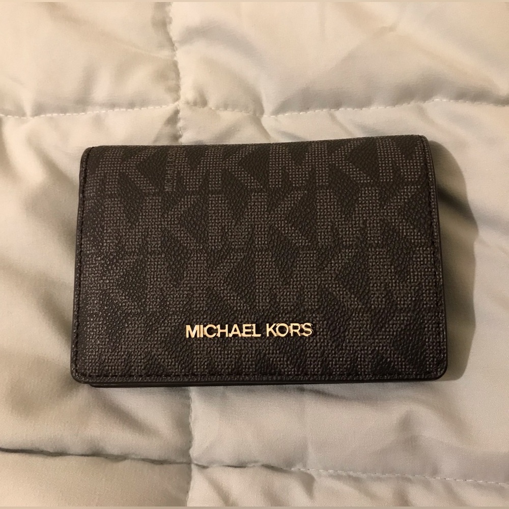 Michael Kors Jet Set Medium Slim Wallet